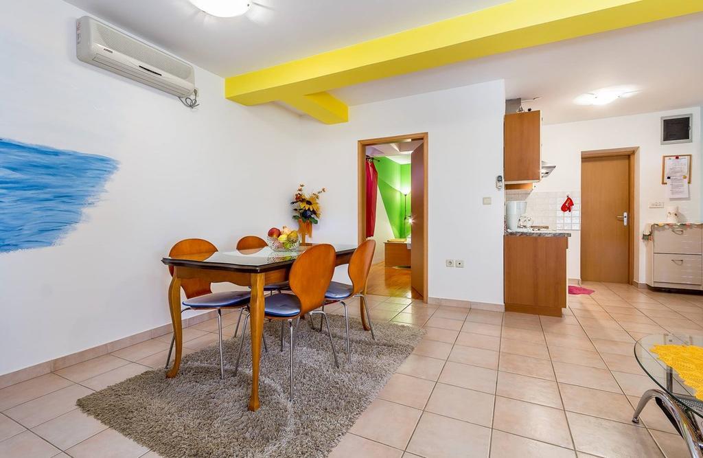 Apartment Ellis Premantura Ngoại thất bức ảnh
