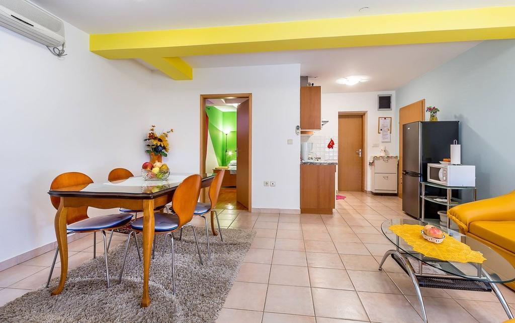 Apartment Ellis Premantura Ngoại thất bức ảnh