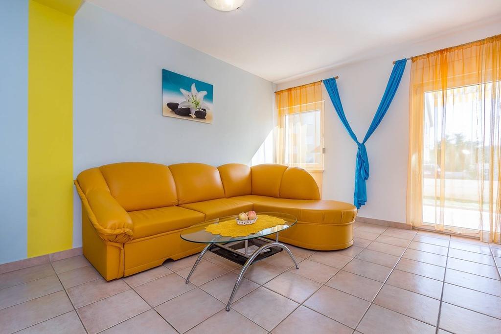 Apartment Ellis Premantura Ngoại thất bức ảnh